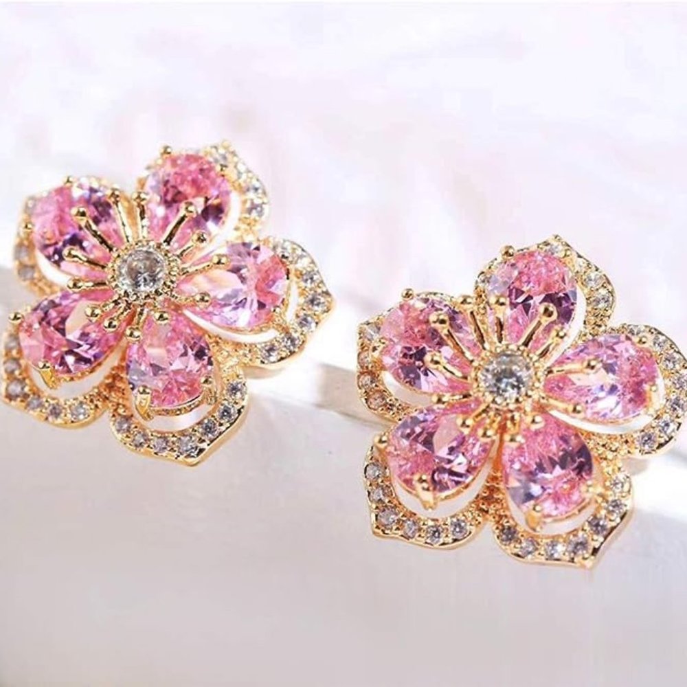 🌸 SPARKLY FLOWER EARRINGS🌸 - Picture 1 of 6